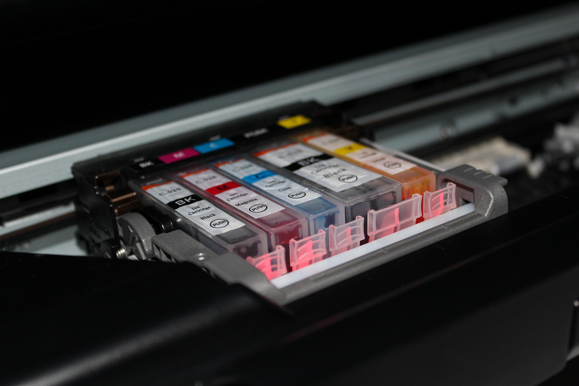 cmyk-534450_1920